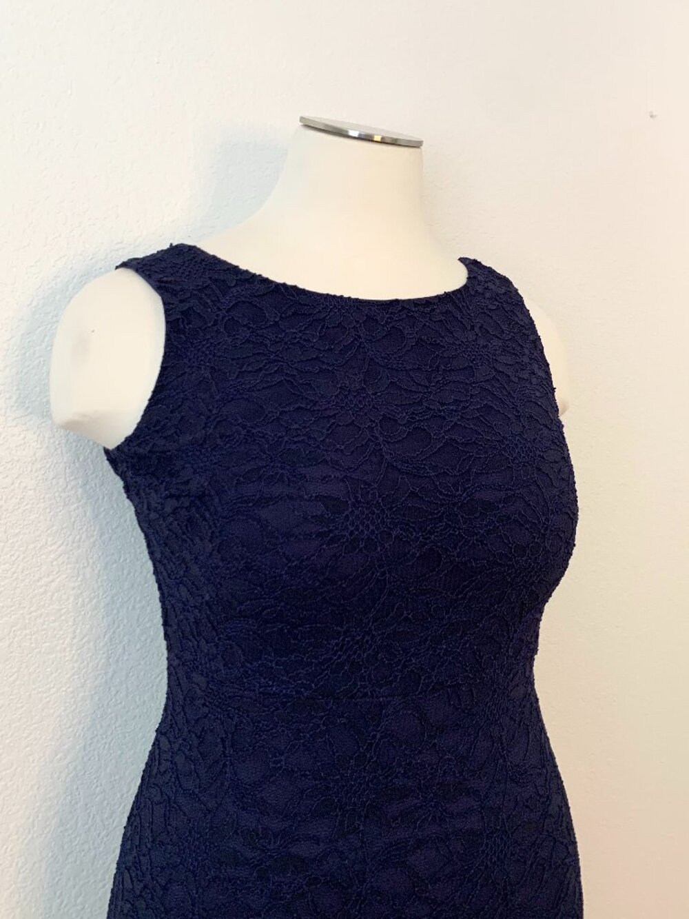 NWT Sangria Midnight Missy Lace Floor Length Gown Size 14